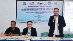 Teks foto: Ketua tim pengabdian masyarakat, Dr. Drs. Imran Saputra Surbakti, MM ketika menjelaskan kegiatan tersebut di Desa Bangun Rejo, Kecamatan Tanjung Morawa, Kabupaten Deliserdang, Rabu (24/9/2025).