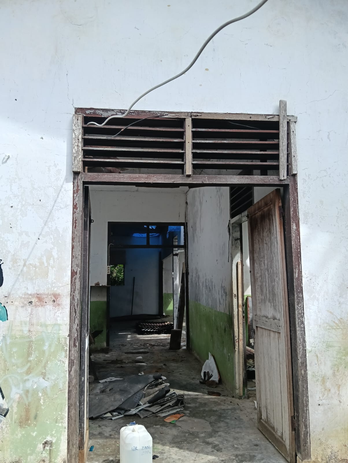 Teks foto : Bekas bangunan Puskesmas Tamiang Hulu.