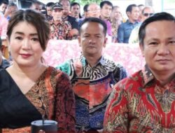 Bupati Nias Barat Dan Isteri Hadiri Pesta Pernikahan Parlin Darli Dan Indah Berlian Harefa