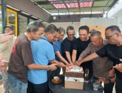 Perayaan HUT ke-6 waspada.id digelar di Deli Kopi Medan, Sabtu (1/11). Beritasore/Muhammad Faisal