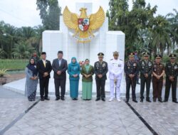 Forkopimda Asahan Peringati Hari Pahlawan Dengan Upacara dan Ziarah di TMP Kisaran
