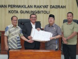 Wali Kota dan Wakil Wali Kota Gunungsitoli Tanda Tangani Nota Kesepakatan KUA-PPAS 2026