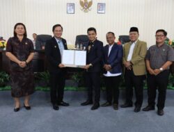 Rapat Paripurna DPRD Nias Barat Tandatangani Nota Kesepakatan KUA–PPAS Tahun Anggaran 2026