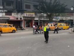 Polsek Medan Sunggal Atur Lalin Di Kawasan Macet