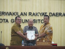 Wali Kota Gunungsitoli Hadiri Rapat Paripurna DPRD Terkait APBD 2026