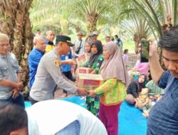Kapolsek Indarpura Salurkan Bansos Korban Banjir