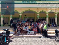 Pengungsi Banjir Di Besitang Dapat Bansos Dari Polres Langkat