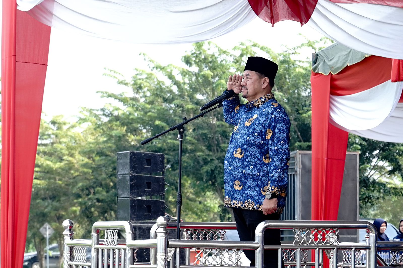 Teks fhoto Bupati Batubara H Baharuddin Siagian SH,M.Si menggelar Upacara Hari Ulang Tahun (HUT) ke-54 Korps Pegaw