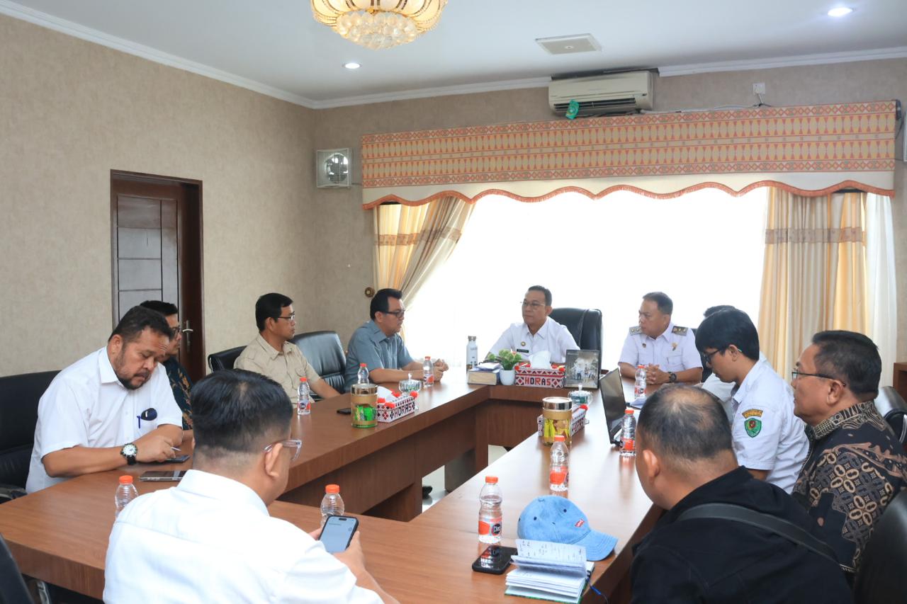 Rapat kepakan awaal kerjasama relokasi korban bencana antara Pemkab Tapsel dan PTPN IV. (Ist)