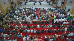 Teks fhoto Hari Jadi Ke-19 Pemkab Batubara gelar Dzikir dan Do'a bersama Lintas Agama di Aula Kantor Bupati, Kecamatan Lima Puluh, Senin (15/12/2025).beritasore/alirsyah