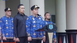 Keterangan Gambar: Bupati Palas pimpinan upacara peringatan hari kesadaran nasional di halaman Kantor Bupati Palas, Kamis (17/12) (Berita/Ist)