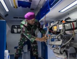 TNI Tambah Kapal Perang  Antar Logistik ke Sumatera