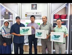 Bantu Korban Banjir Sumatra, Sharp Perkenalkan Slogan Global Baru ‘In Step With Your Future.’