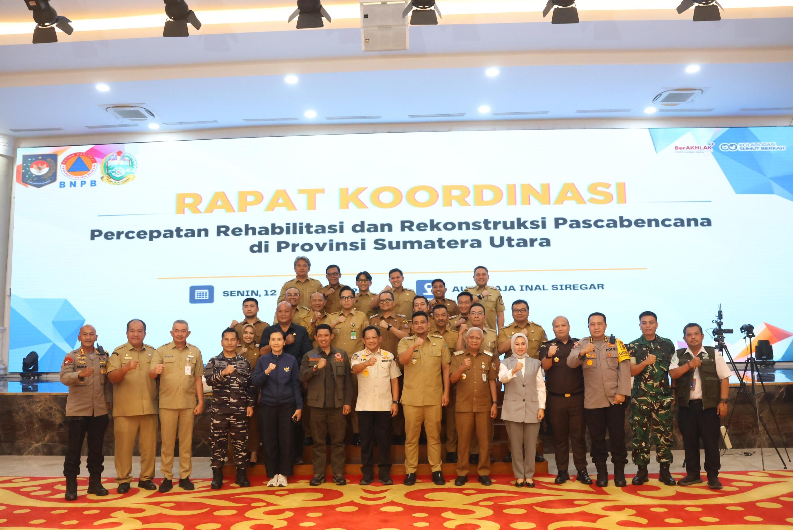 Keterangan Gambar Bupati Tapsel Gus Irawan Pasaribu di rapat koordiasi bersama Mendagri, Kepala BNPB dan Gubsu sampaikan komitmen terhadap korban bencana. (Ist)