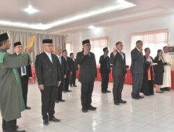 Pj. Sekda Gunungsitoli Lantik PNS Jabatan Administrator Dan Pengawas