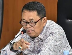 Henry J Hutagalung: Jangan Gunakan Satpol PP Usir PKL Jualan Di Trotoar