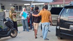 Terduga pelaku KIBO saat diamankan petugas di rumahnya, Sabtu (31/01/2026).