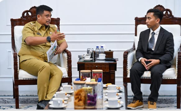 Teks foto: Gubernur Sumut, Bobby Nasution menerima audiensi Lembaga Pelatihan Kerja (LPK) Mori Center di Ruang Kerja Gubernur Sumut, lantai 10 Kantor Gubernur Sumut, Jalan Diponegoro No. 30, Medan, Senin (9/2/2026).