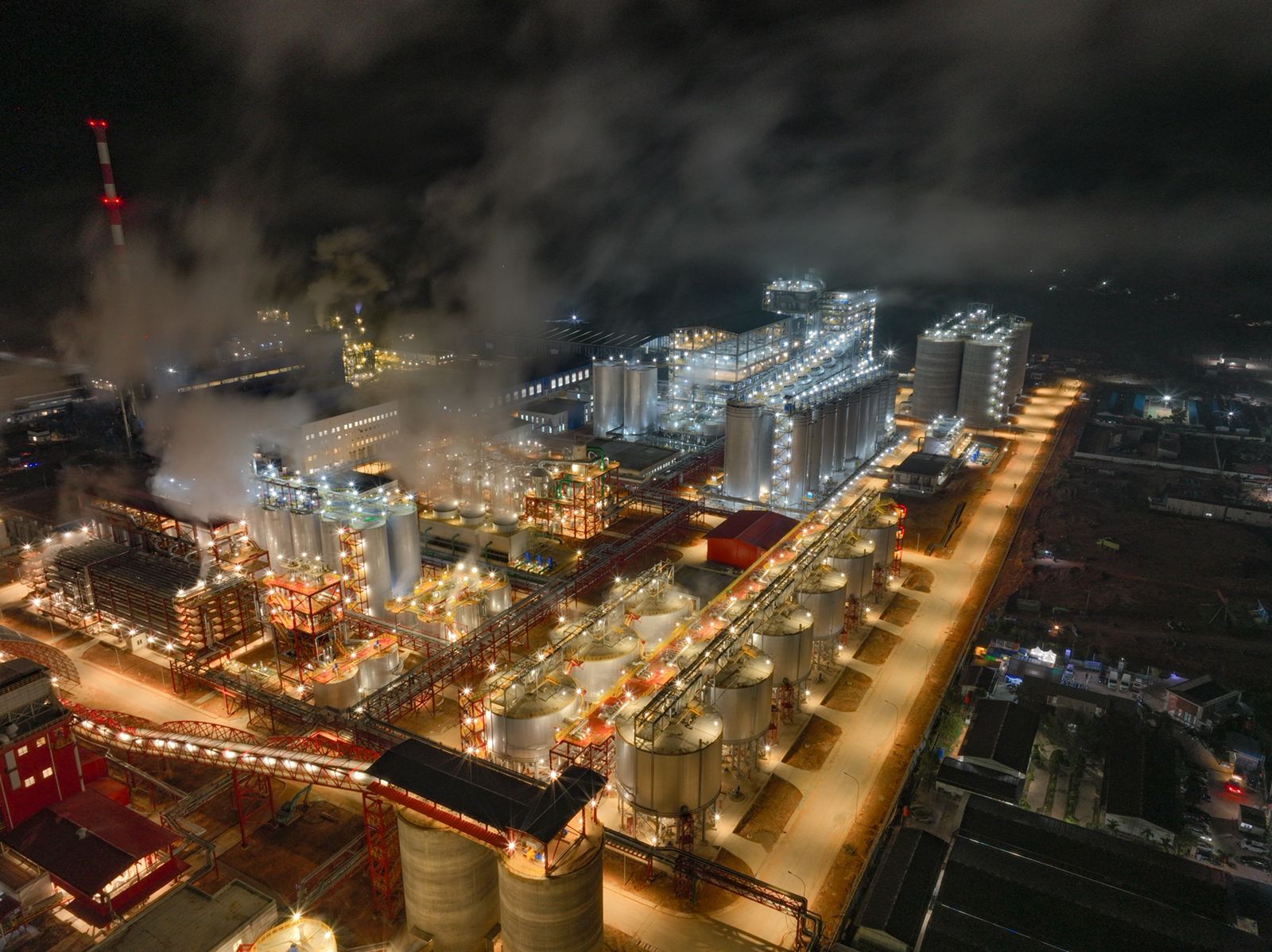 Teks fhoto melalui Pengembangan Terintegrasi Bauksit–Alumina–Aluminium di Mempawah, INALUM perkuat Hilirisasi Aluminium Nasional Selasa (10/2-2026).