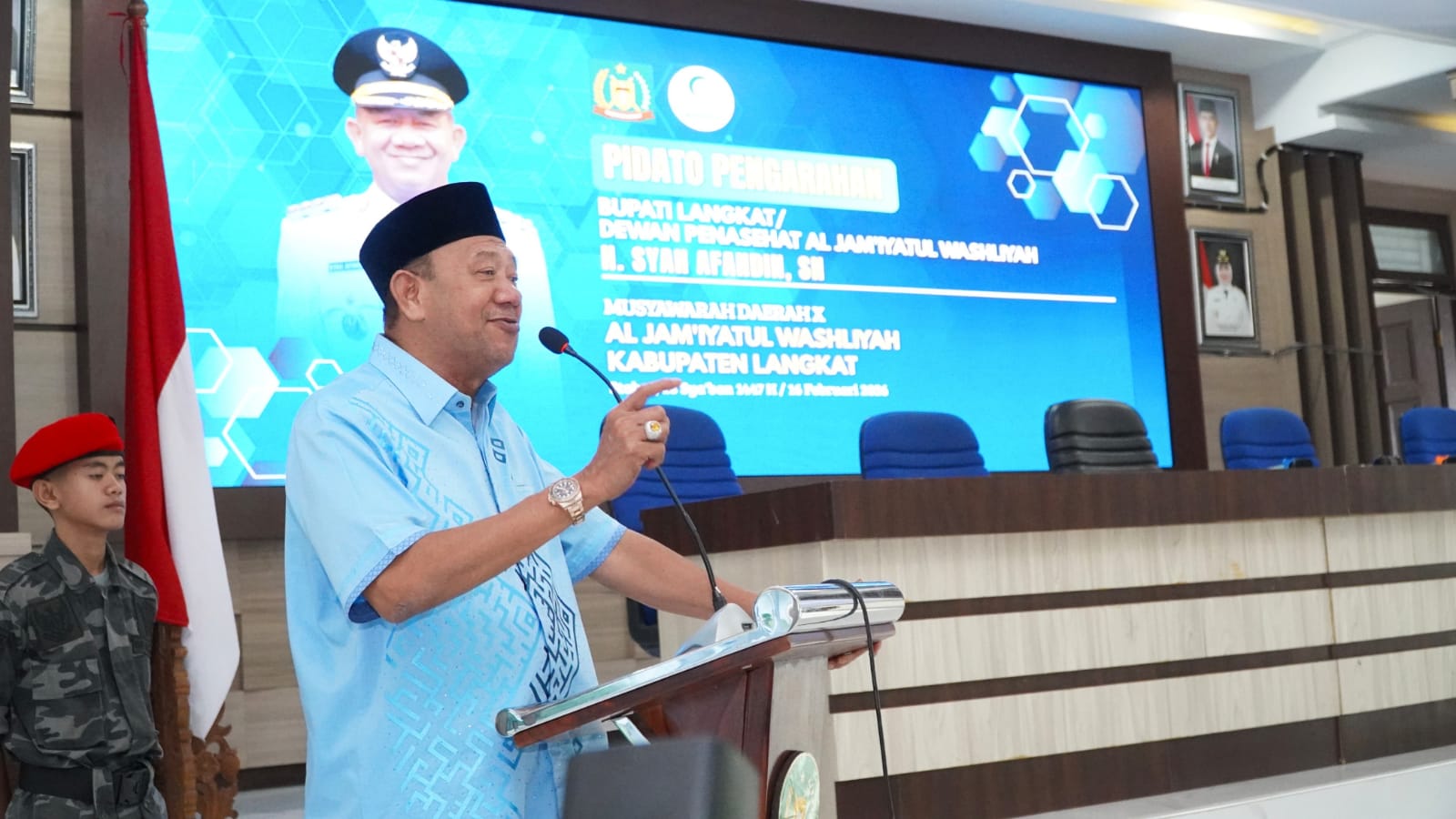 Teks Foto  Bupati Langkat H. Syah Afandin, SH secara resmi membuka Musyawarah Daerah (Musda) X Al Jam’iyatul Washliyah Kabupaten Langkat Tahun 2026 yang digelar di Ruang Pola Kantor Bupati Langkat, Stabat, Senin (16/2/2026).beritasore.co.id/ist. 