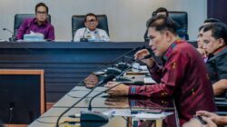 Rico Waas Dorong Digitalisasi Layanan Ambulans, KK Dan KTP Di Kelurahan