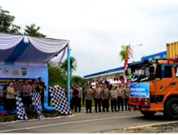 Kapolri Lepas Bantuan 22 Kontainer  Disalurkan Ketiga Provinsi Di Sumatera