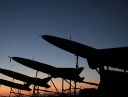 IRGC Iran Luncurkan Serangan Roket ke Israel