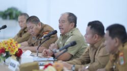 Teks fhoto Bupati Kabupaten Asahan Taufik Zainal Abidin Siregar S.Sos, M.Si resmi membuka Rapat koordinasi pemerintahan (Rakorpem) Bulan Maret 2026 di Aula Melati Kantor Bupati Asahan Senin (09/03/2026).beritasore/ alirsyah