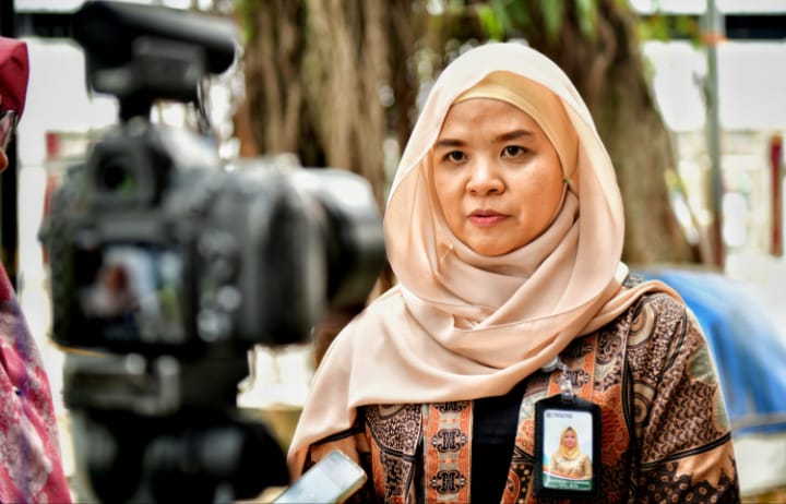 Teks foto: Kabid Kelembagaan Koperasi Dinas Koperasi dan UKM Sumut, Pratiwi Mulya Ningrum, saat ditemui di Koperasi Merah Putih Desa Medan Krio, kecamatan Sunggal, Rabu (11/3/2026).