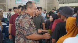 Bupati Asahan Serahkan Bantuan Sembako Dari Baznas Kepada Kaum Duafa.