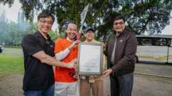 11 Jam Live TikTok Tanpa Putus Bareng Indosat, Dave Hendrik – Iwet Ramadhan Pecahkan Rekor MURI