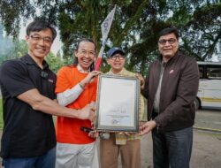 11 Jam Live TikTok Tanpa Putus Bareng Indosat, Dave Hendrik – Iwet Ramadhan Pecahkan Rekor MURI