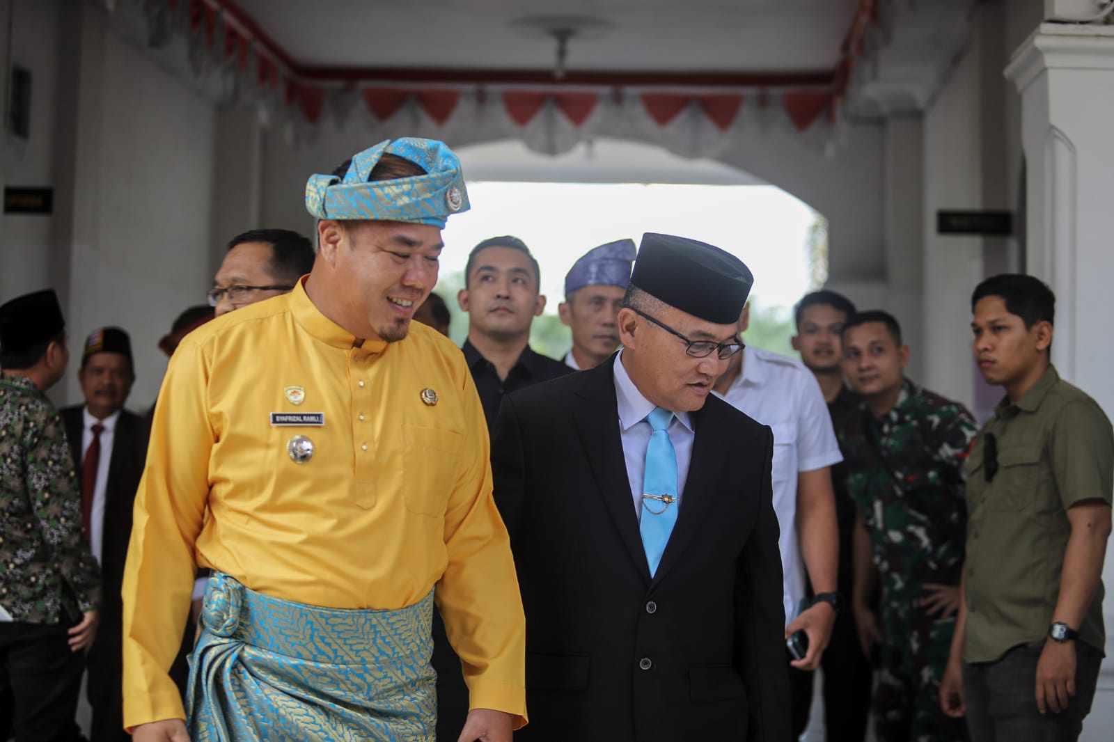 Teks fhoto Wakil Bupati Batubara, Syafrizal, SE., M.AP., menghadiri Sidang Paripurna DPRD Kabupaten Asahan di Kantor DPRD Kabupaten Asahan Kisaran Senin (16/3/2026).beritasore/alirsyah
