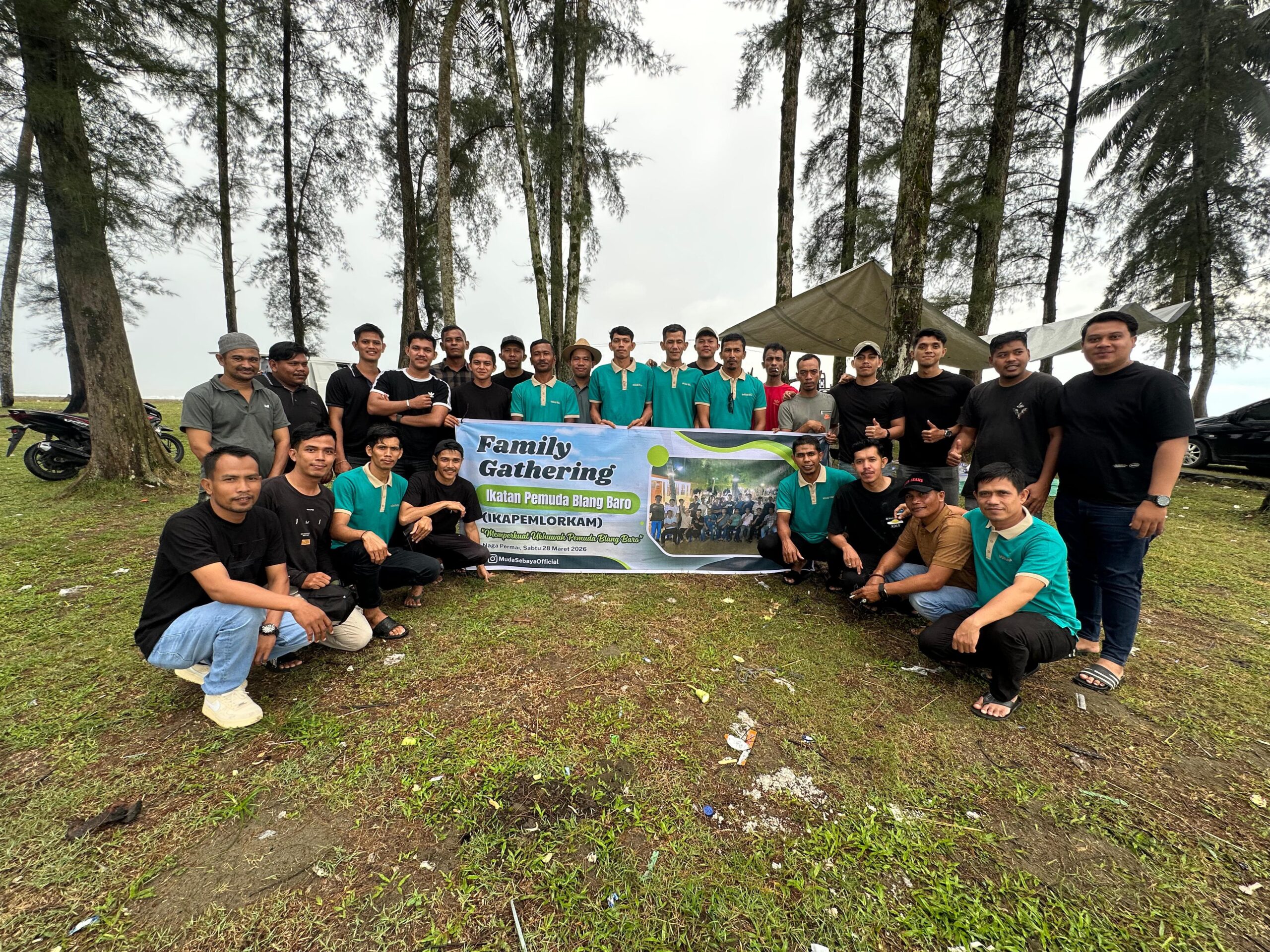 Family Gathering Pemuda Desa Blang Baro Kecamatan Seunagan Kabupaten Nagan Raya yang dilaksanakan Naga Permai, Minggu (29/3).(Ist)