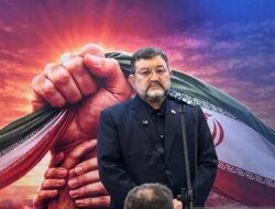 Ali Khamenei Fatwakan Senjata Nuklir Haram