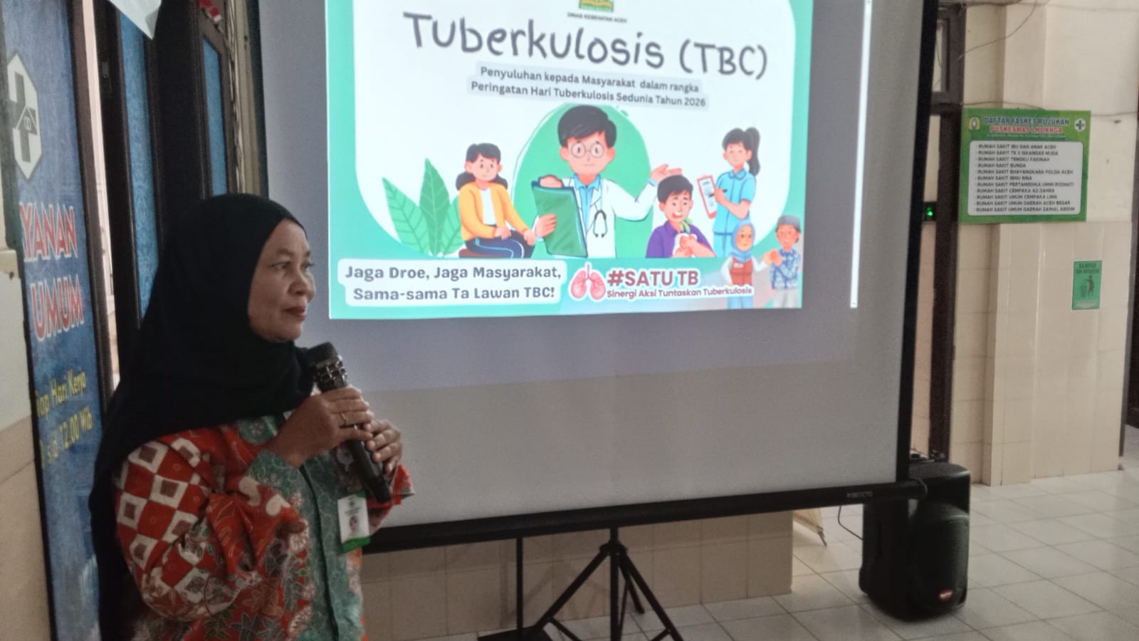 Teks foto: Tenaga kesehatan Puskesmas Kuta Malaka memberikan penyuluhan dan melakukan screening Tuberkulosis (TBC) kepada masyarakat dalam rangka memperingati Hari TB Sedunia di wilayah kerja Puskesmas Kuta Malaka, Kabupaten Aceh Besar, Kamis (02/04/2026). (Ist)