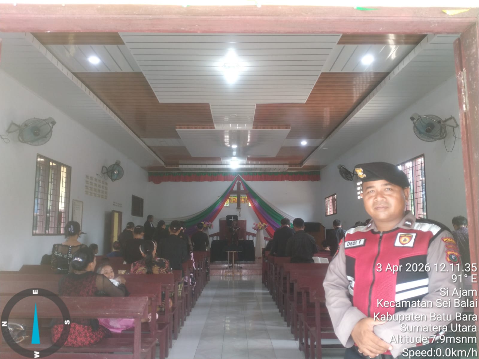 Teks fhoto Personil Sat Samapta Polres Batubara menggelar kegiatan Pengamanan Ibadah Geraja memperingati Wafat Isa Almasih dan Hari Paskah (Pada Gereja yang ada di wilayah Kabupaten Batubara) Jum'at (03/4-2026).beritasore/ alirsyah