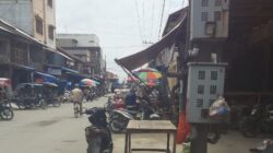 Pedagang Sayur Dan Sejenisnya Masih Berjualan di Bahu Jalan Babalan