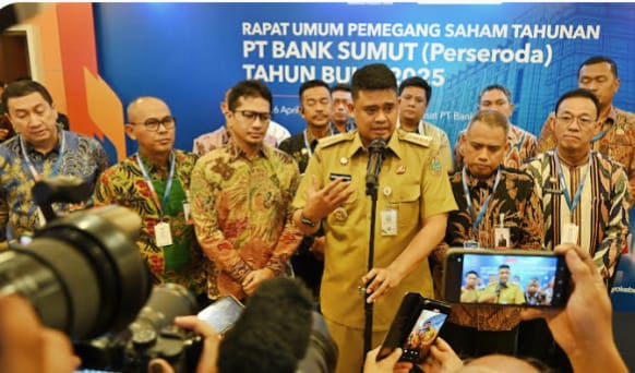 Foto: Gubernur Sumatera Utara (Sumut) Muhammad Bobby Afif Nasution menghadiri Rapat Umum Pemegang Saham Tahunan PT. Bank Sumut (Perseroda) Tahun Buku 2025 di Ballroom PT. Bank Sumut Lt.10, Jalan Imam Bonjol Nomor 18 Medan, Senin (6/4/2026).