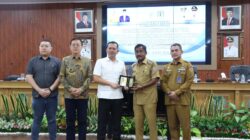 Teks foto : Tim DPRD Sumut bersama Wali Kota Binjjai( Berita Sore/ ist)