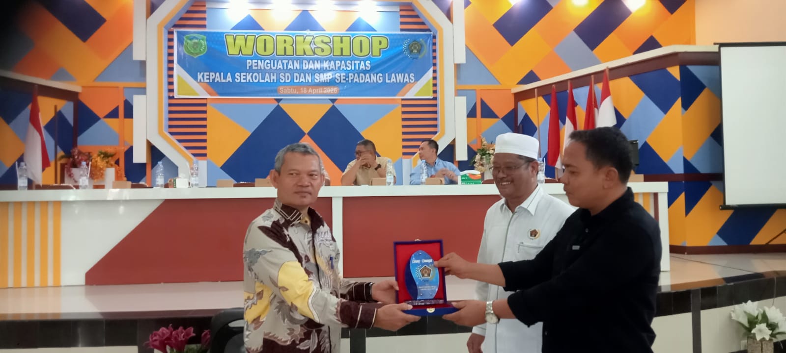 Keterangan foto: PWI Perwakilan kabupaten Padang Lawas menggelar kegiatan workshop penguatan dan kapasitas kepala sekolah SD dan SMP se Padang Lawas. (Berita/Muhammad Satio)